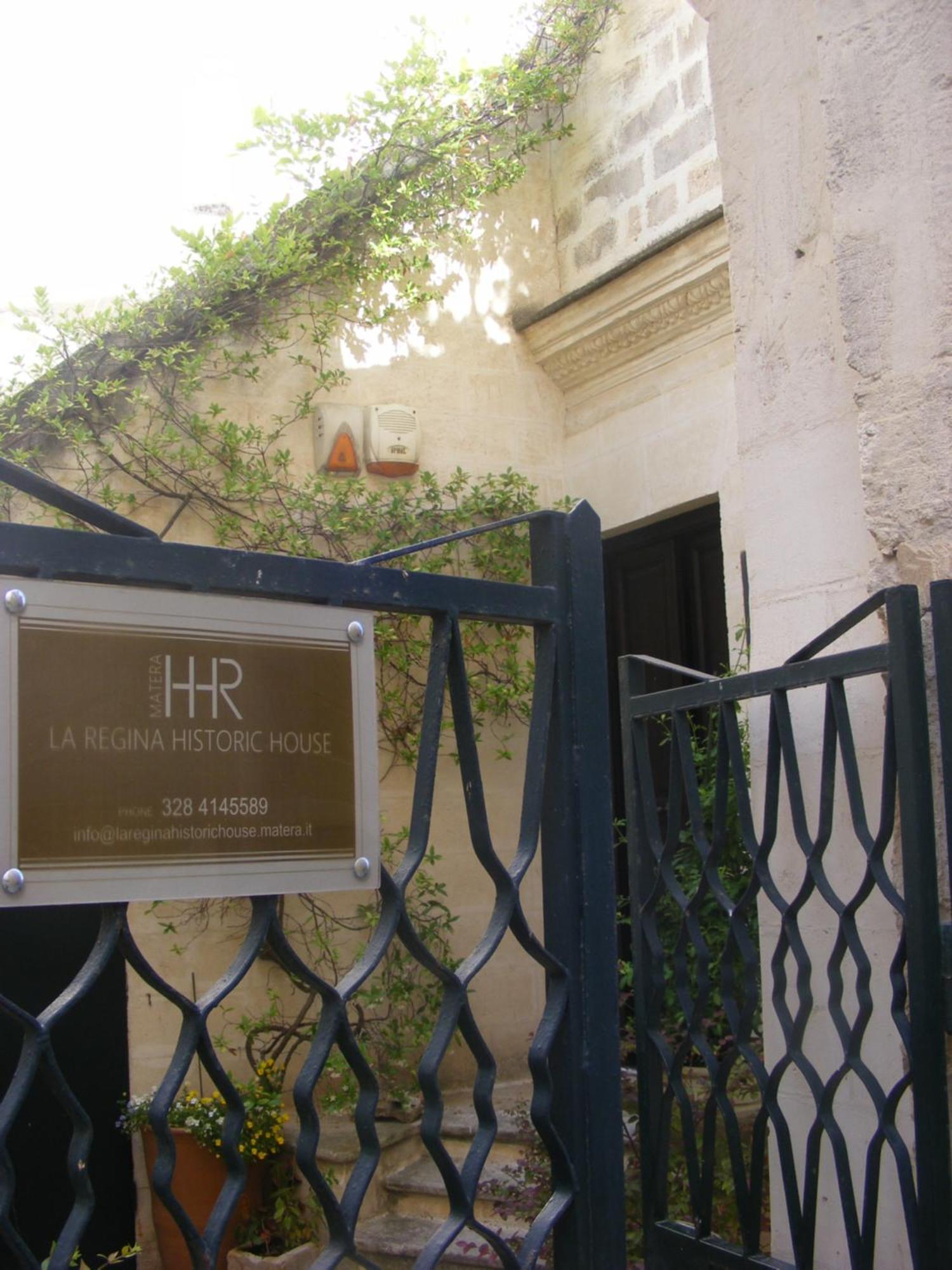 Апартаменты La Regina Historic House Матера Экстерьер фото